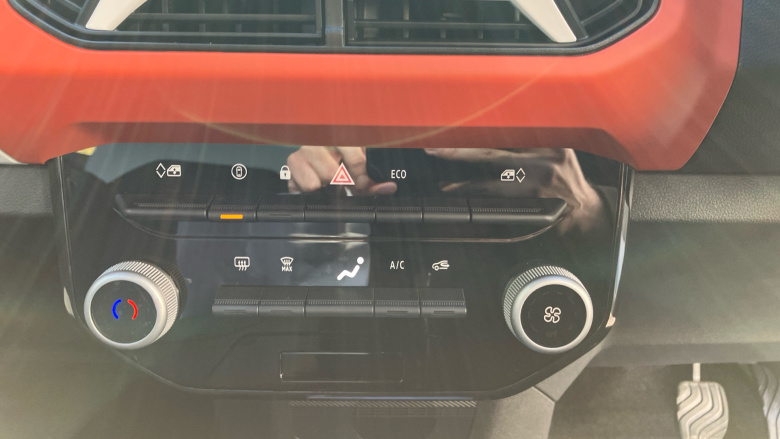 Dacia Spring 27kWh Expression 65 48kW 5dr Auto Electric Hatchback